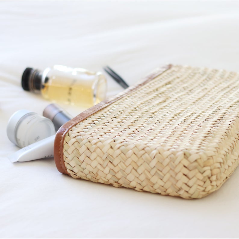 Handwoven Straw Clutch Bag with Zipper - Image 2